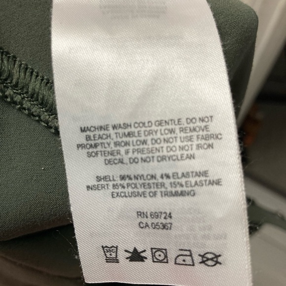 Size 2 Columbia pants​​​​​​​​​​​ - Picture 5 of 5